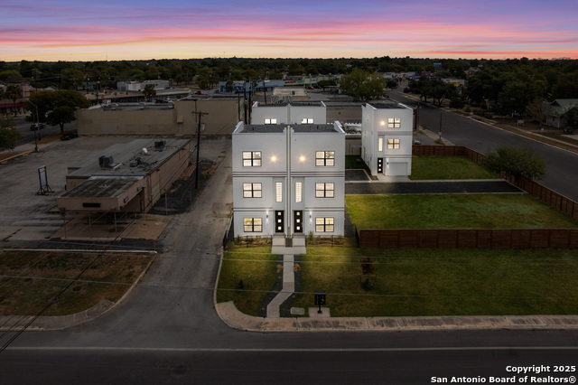 Image 2 of 41 For 3214 Elmendorf N 102