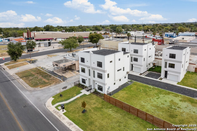 Image 34 of 41 For 3214 Elmendorf N 102