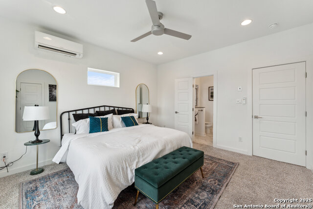 Image 13 of 23 For 1735 Gramercy W Unit