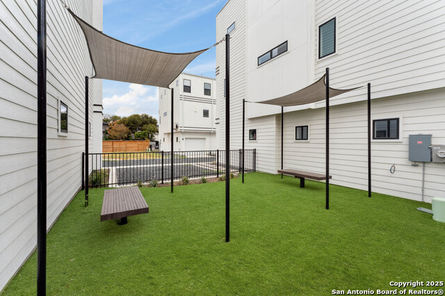 Image 23 of 23 For 1735 Gramercy W Unit