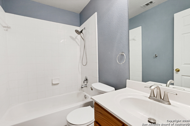 Listing photo id 18 for 603 Starling Creek