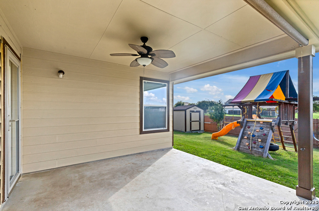 Listing photo id 19 for 603 Starling Creek