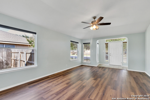 Listing photo id 2 for 603 Starling Creek