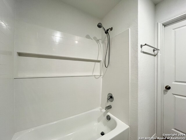 Image 17 of 38 For 6519 Arid Way