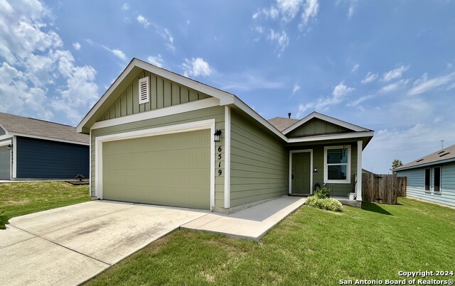 Image 31 of 38 For 6519 Arid Way
