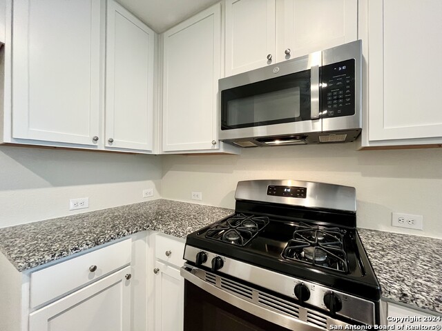 Image 9 of 38 For 6519 Arid Way