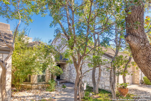 Image 2 of 16 For 17224 Beacon Woods  1503