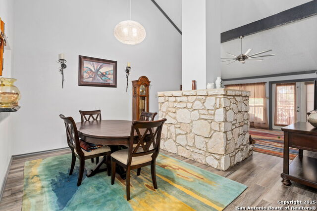 Image 5 of 16 For 17224 Beacon Woods  1503