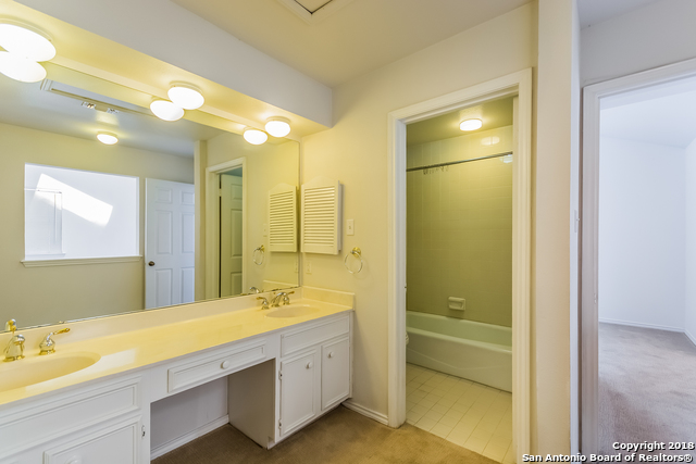 Listing photo id 10 for 7930 Roanoke Run 901