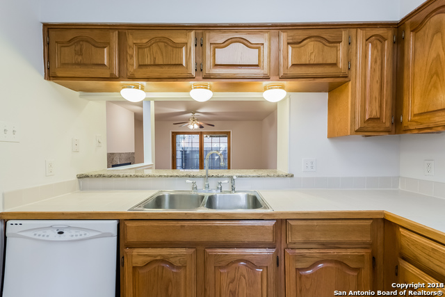 Listing photo id 4 for 7930 Roanoke Run 901