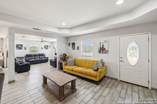 Listing photo id 18 for 2355 Stuart Rd