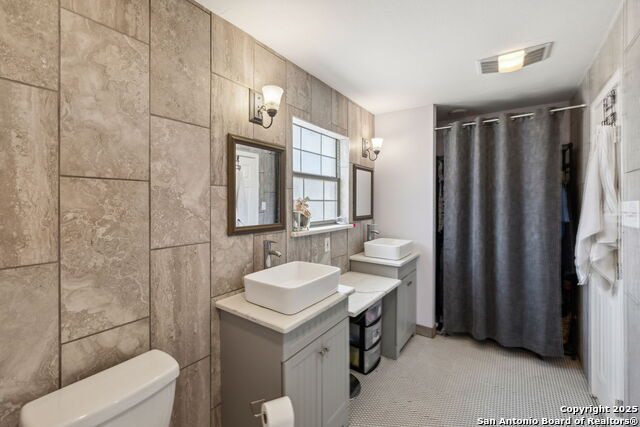 Listing photo id 21 for 2355 Stuart Rd