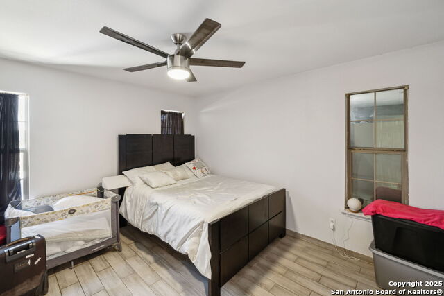 Listing photo id 22 for 2355 Stuart Rd