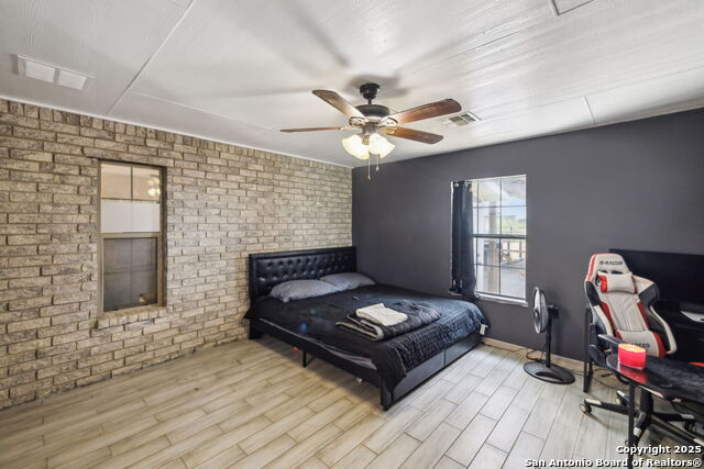 Listing photo id 24 for 2355 Stuart Rd