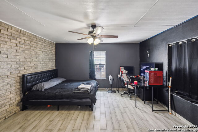 Listing photo id 25 for 2355 Stuart Rd