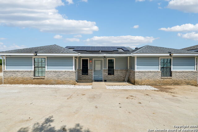 Listing photo id 43 for 2355 Stuart Rd