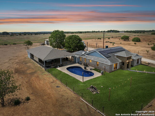 Listing photo id 44 for 2355 Stuart Rd
