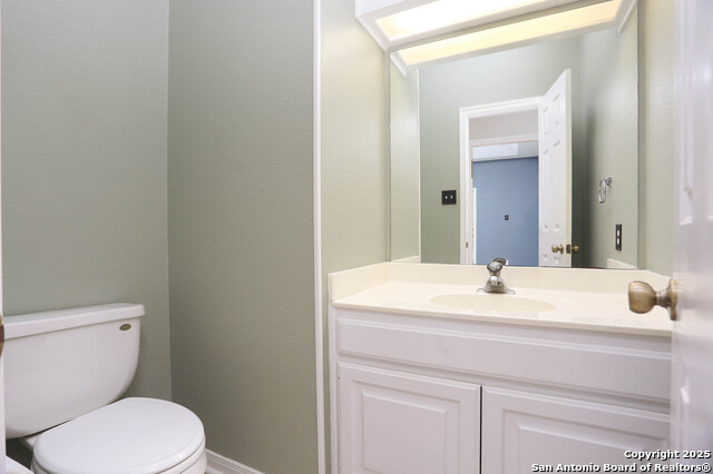 Image 21 of 36 For 2647 Inwood Briar