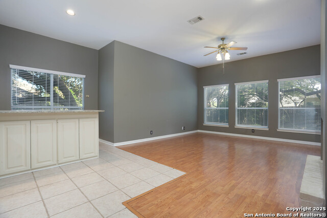 Image 9 of 36 For 2647 Inwood Briar