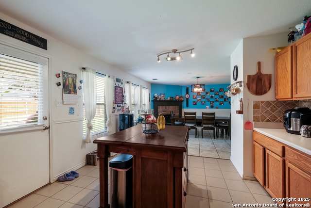 Image 12 of 26 For 11703 Oakbrooke Hill