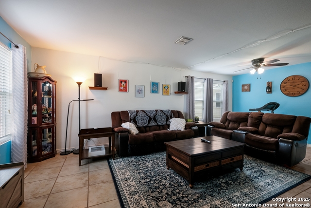 Image 4 of 26 For 11703 Oakbrooke Hill