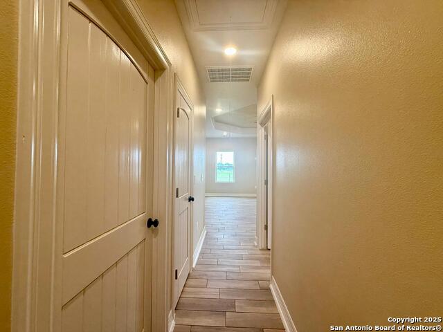 Listing photo id 10 for 1075 County Road E