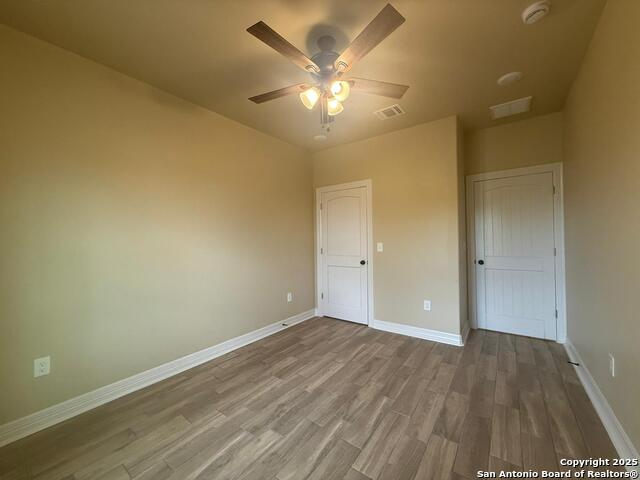 Listing photo id 20 for 1075 County Road E