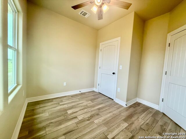 Listing photo id 22 for 1075 County Road E
