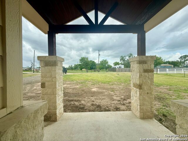 Listing photo id 1 for 1075 County Road E