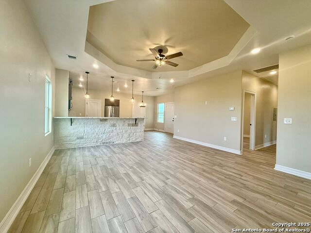 Listing photo id 3 for 1075 County Road E