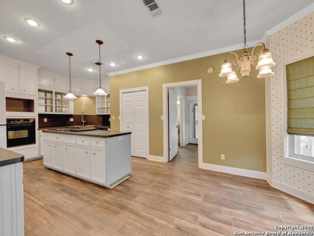 Listing photo id 8 for 1210 Whispering Woods