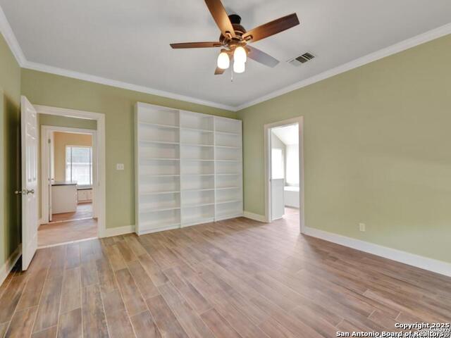 Listing photo id 12 for 1210 Whispering Woods