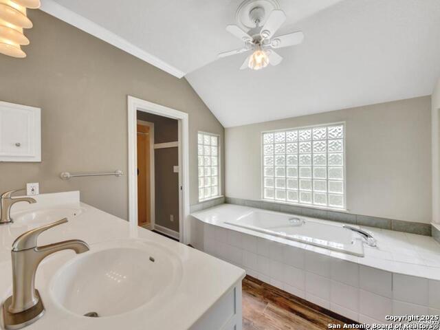 Listing photo id 13 for 1210 Whispering Woods