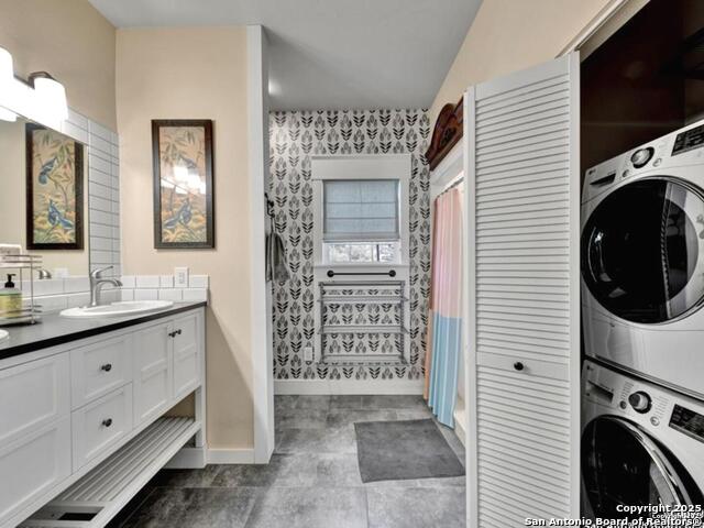 Listing photo id 35 for 1210 Whispering Woods