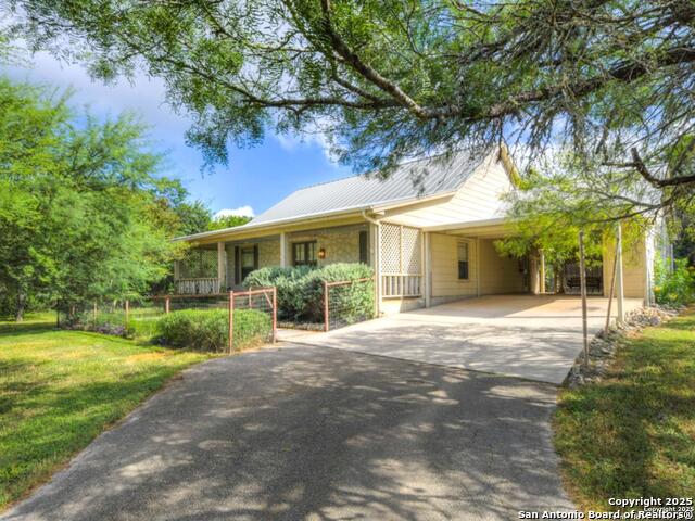 Listing photo id 37 for 1210 Whispering Woods