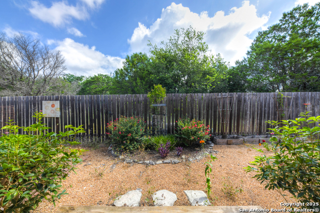 Listing photo id 52 for 1210 Whispering Woods