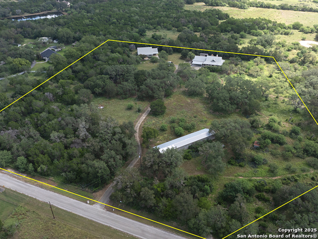 Listing photo id 56 for 1210 Whispering Woods