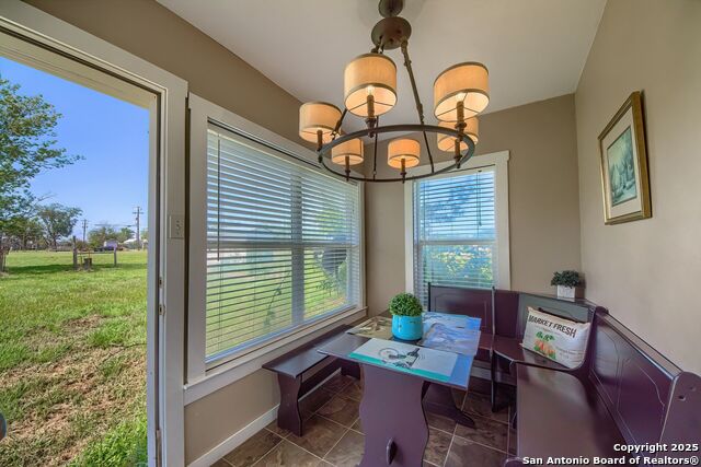 Image 11 of 30 For 660 Ranch Road 1