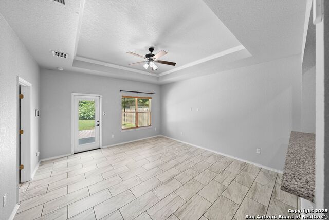 Image 4 of 34 For 170 Tedder St