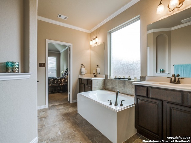 Listing photo id 11 for 7615 William Bonney