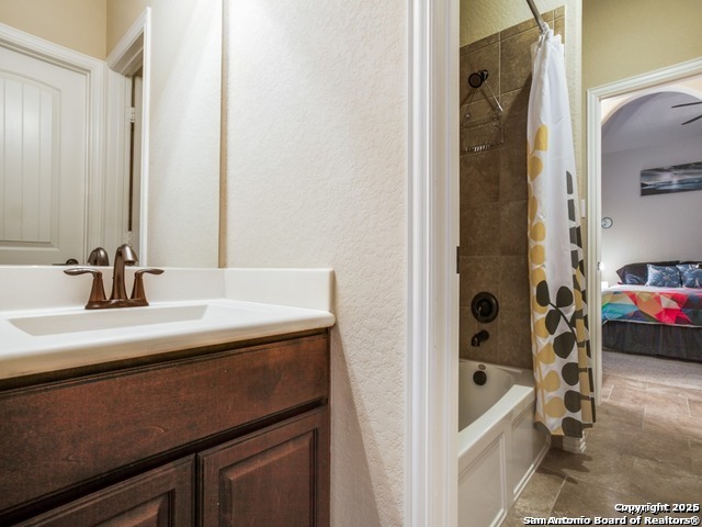 Listing photo id 17 for 7615 William Bonney