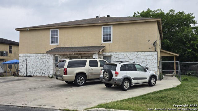 Image 3 of 15 For 7559 Windsor Oaks