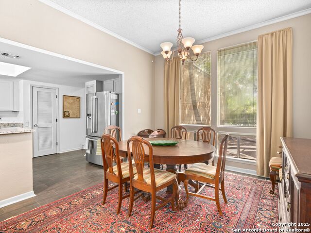 Image 10 of 37 For 9715 Laurel Oaks