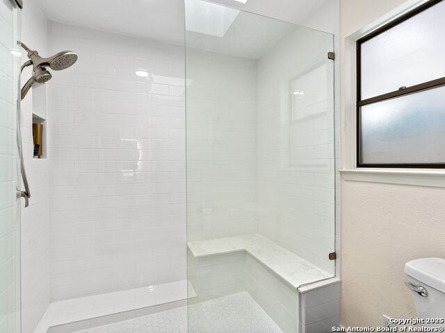Image 22 of 37 For 9715 Laurel Oaks
