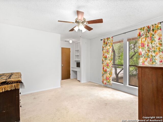 Image 26 of 37 For 9715 Laurel Oaks
