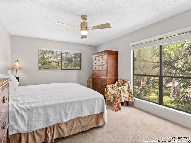 Image 28 of 37 For 9715 Laurel Oaks
