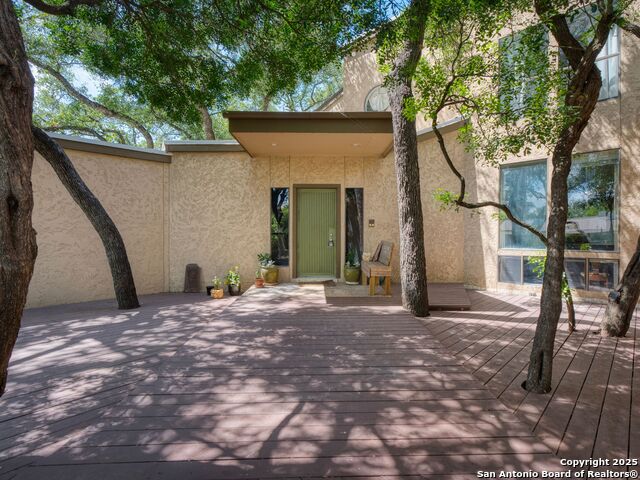Image 3 of 37 For 9715 Laurel Oaks