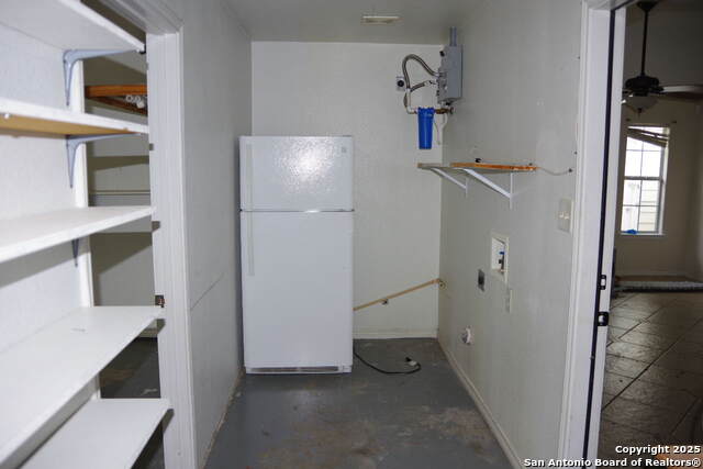 Image 13 of 17 For 909 San Antonio