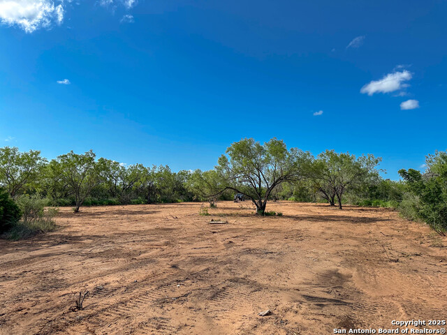 Image 2 of 14 For 5850 Cr 422  