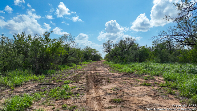 Image 6 of 14 For 5850 Cr 422  